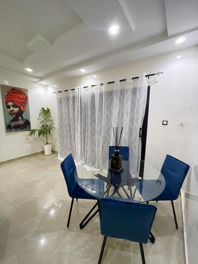 Room In Apartment - Quiet Room In Residence No69 Dakar Exterior foto